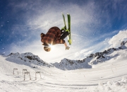 9you娱乐-阿什拉夫，抢七之夜的独舞者