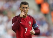 九游app下载-跨界狂飙，当76人狂胜公牛，霍勒迪在F1赛道接管比赛