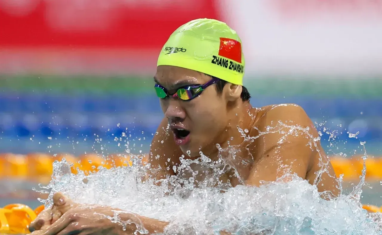 新加坡游泳选手在比赛中创造记录 新加坡游泳选手在比赛中创造记录