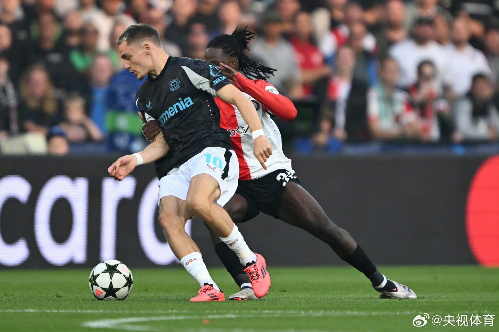 德国女足联赛新赛季开局火爆