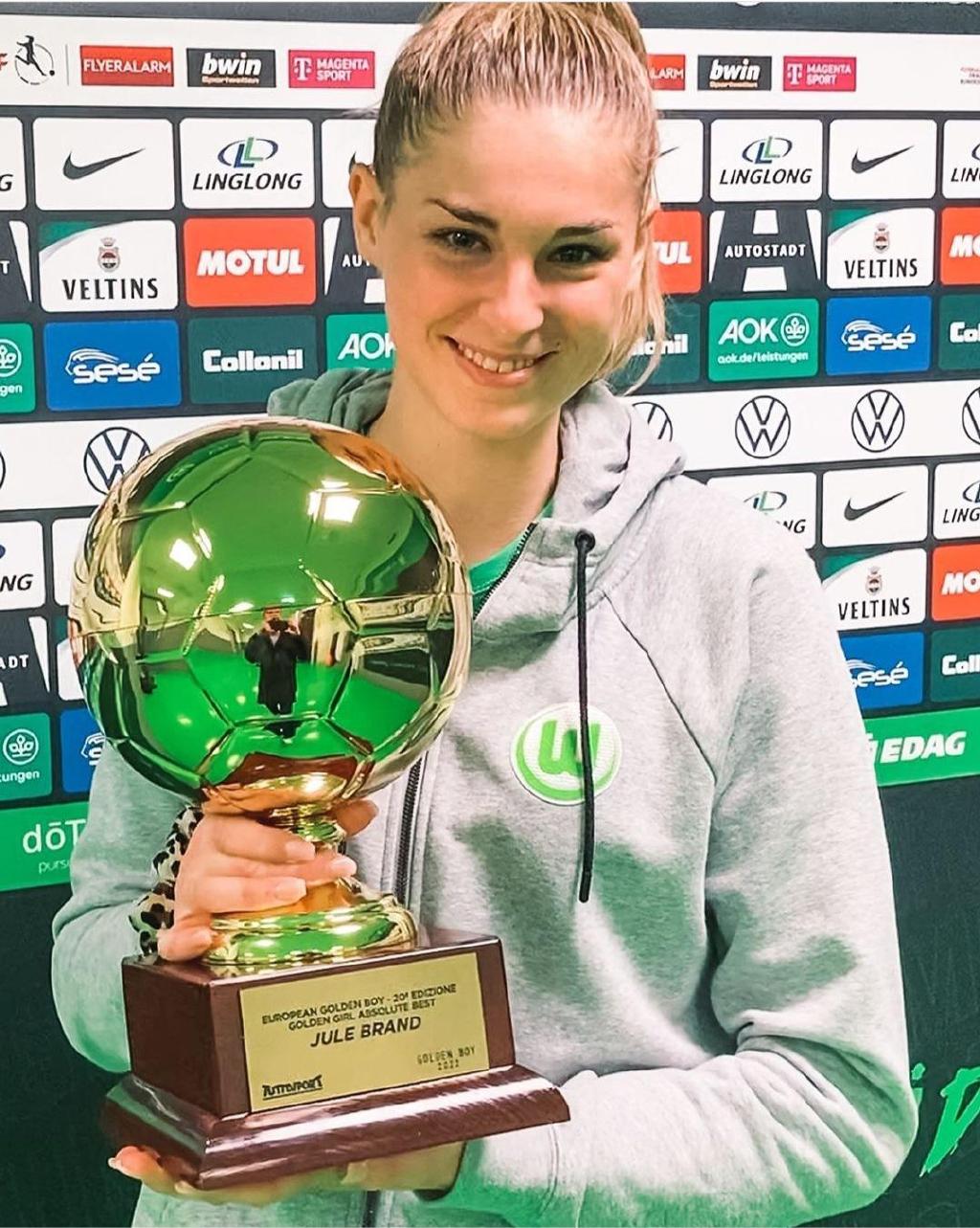 德国女足联赛新赛季开局火爆