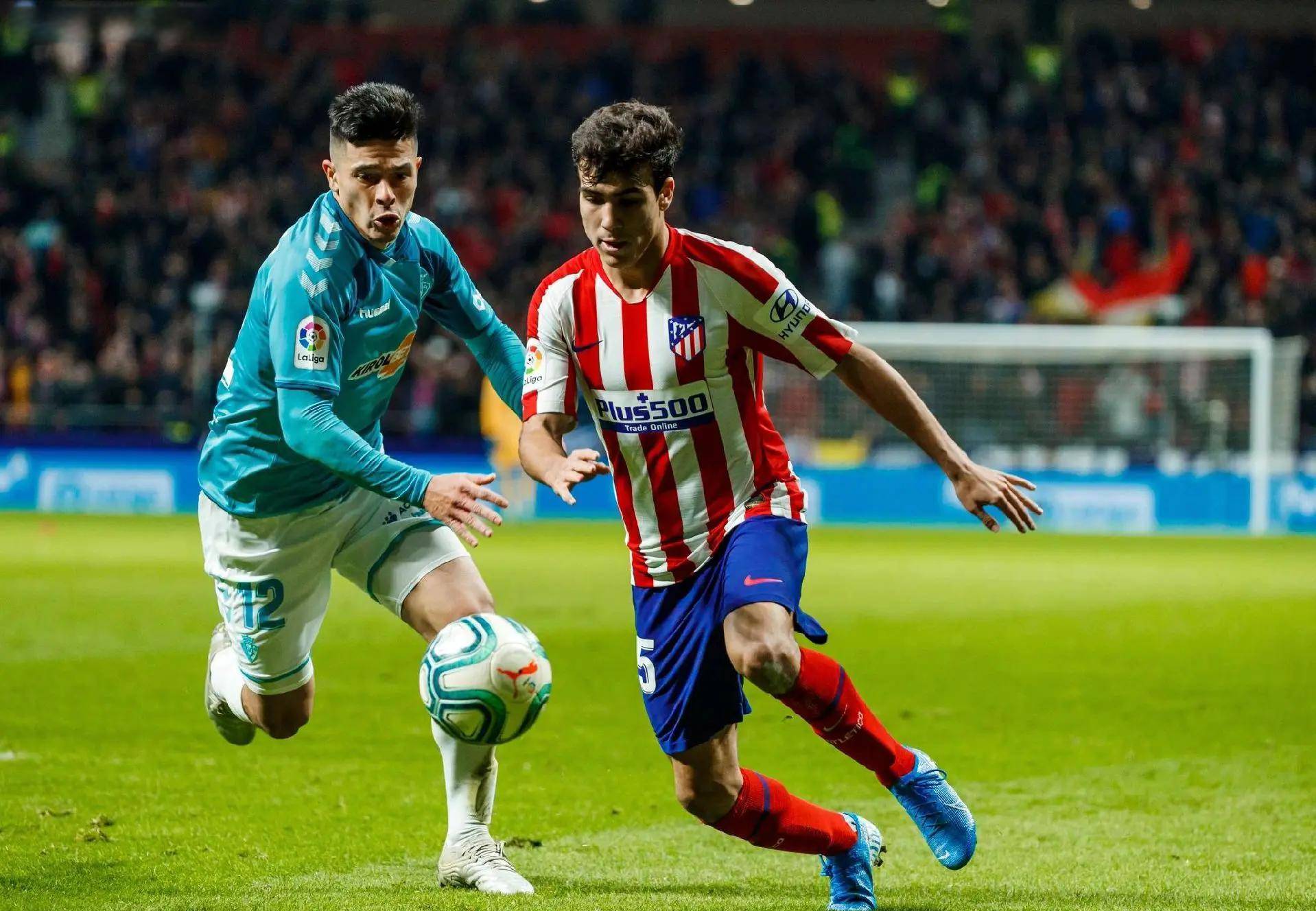 梅斯主场大胜圣埃蒂安,豪取三分 梅斯主场大胜圣埃蒂安,豪取三分